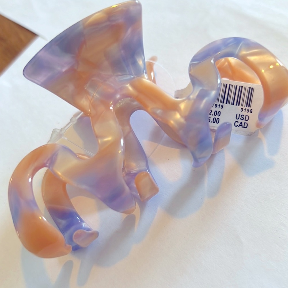 Urban Outfitters Claw Clip